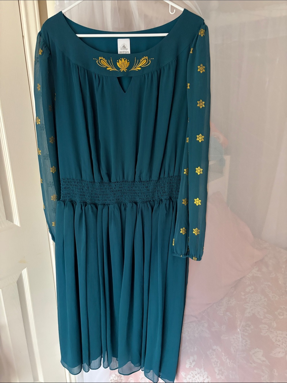 Jasmine Disney Store Dress XL